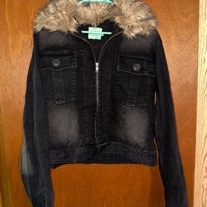 Large Black Jacket with Faux Fur around the collar